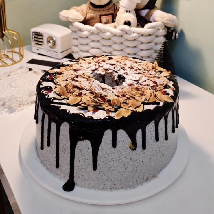 特濃の黑芝麻戚風