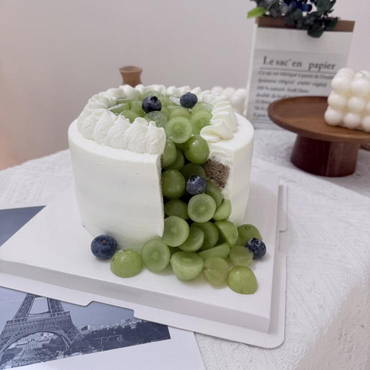 青葡萄瀑布戚風
